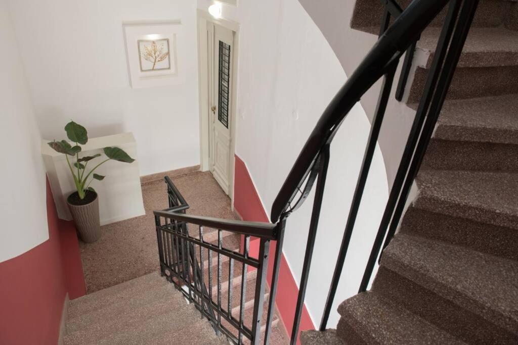 Elegant Apartment In The Heart Of Heraklion Экстерьер фото