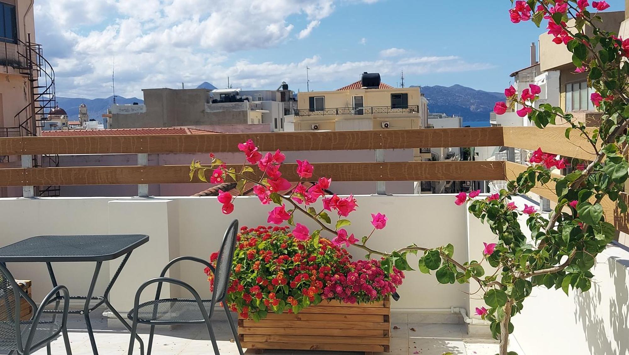 Elegant Apartment In The Heart Of Heraklion Экстерьер фото